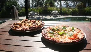 Local Eats: Where to Find the Best Food in Hawks Nest